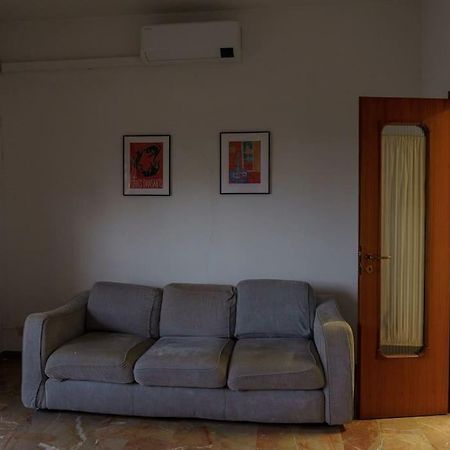 Fanciful 2-Br Outside Ztl Apartment Флоренция Екстериор снимка