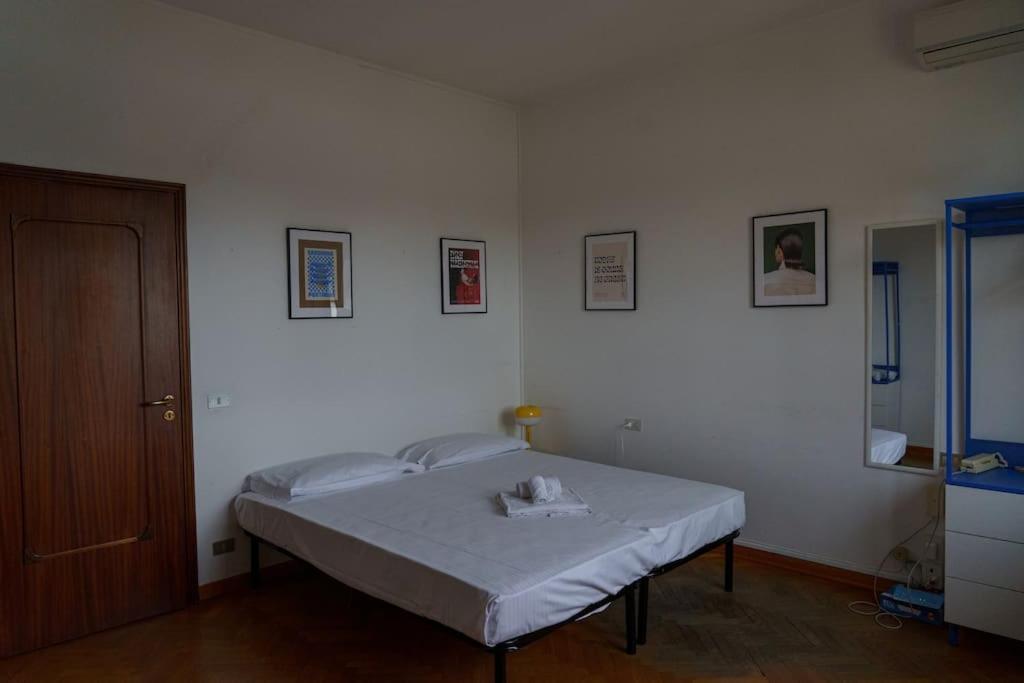 Fanciful 2-Br Outside Ztl Apartment Флоренция Екстериор снимка